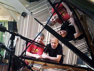 Marc Minier et Richard Clayderman en séance d'enregistrement